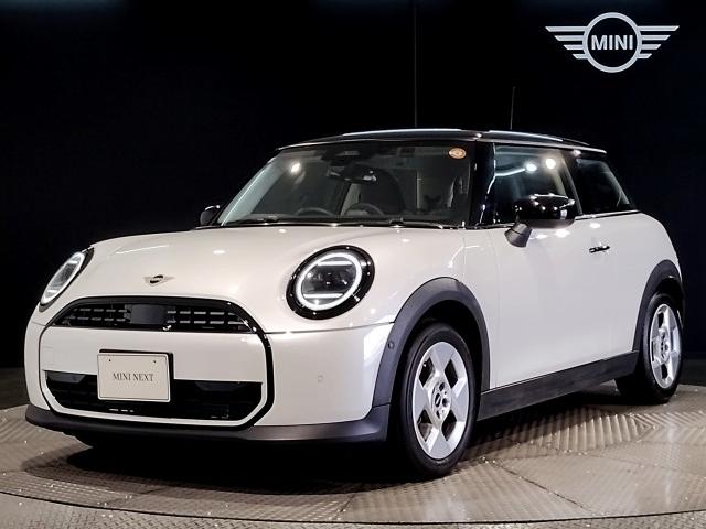 2024 MINI 3HB Cooper C Classic Trim