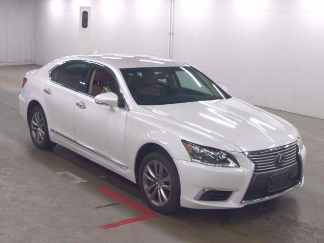 2015 Lexus LS LS600h Version L 4WD