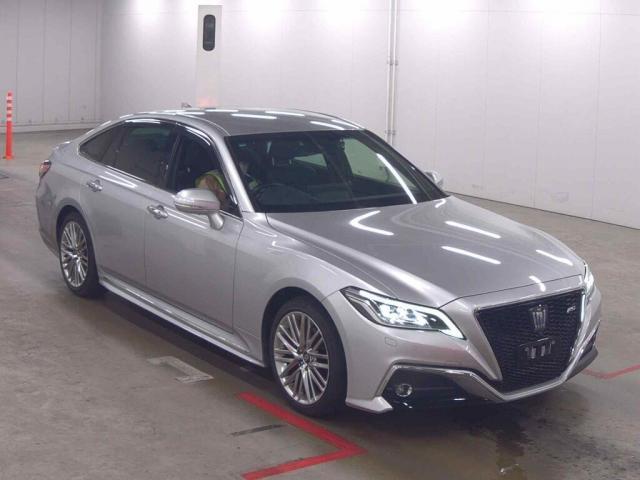 2022 Toyota Crown Hybrid RS