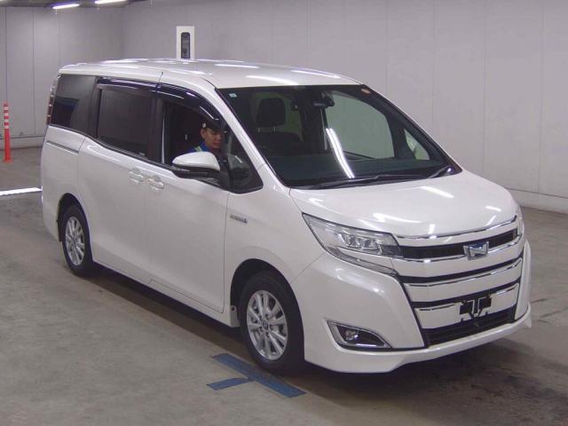 2017 Toyota NOAH Hybrid G