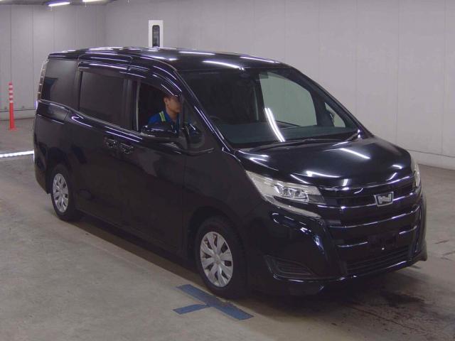2017 Toyota NOAH X