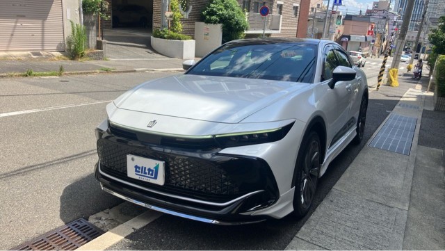 2025 Toyota Crown Crossover Z