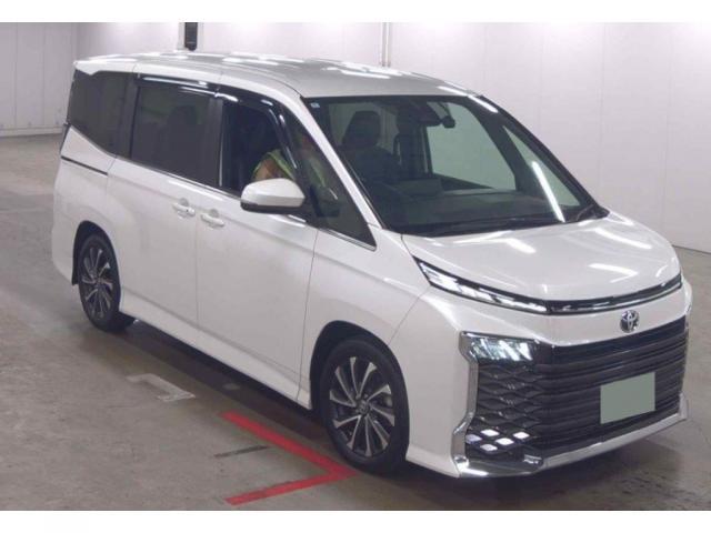 2022 Toyota VOXY S-Z