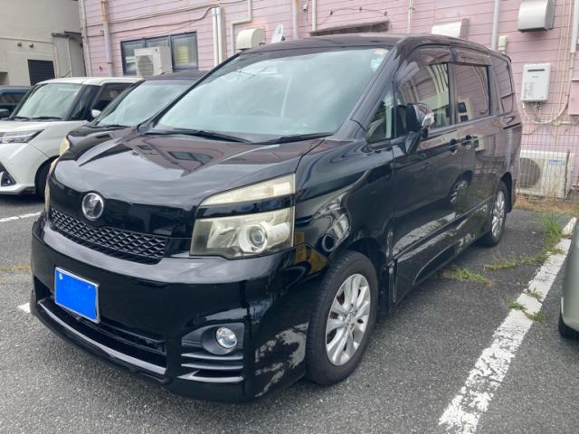 2010 Toyota Voxy ZS