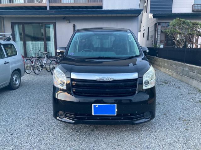 2010 Toyota Noah X L Selection