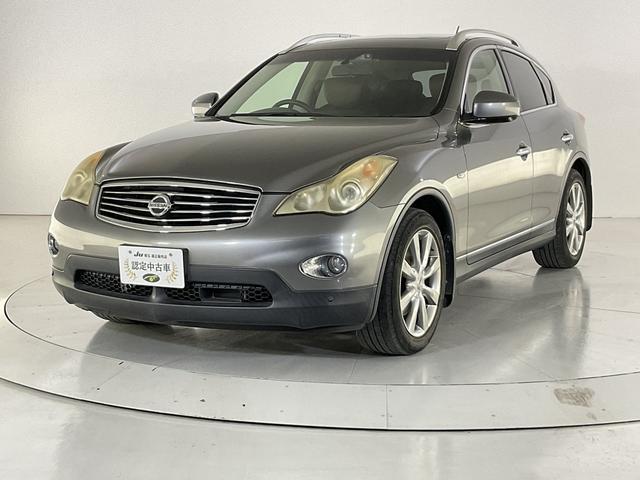 2013 Nissan Skyline Crossover 370GT Type P