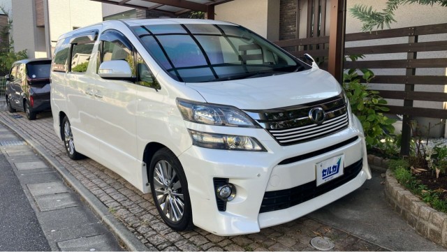 2013 Toyota Vellfire 2.4Z Golden Eyes