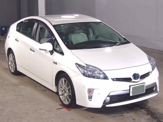 2012 Toyota Prius PHEV G Leather Package