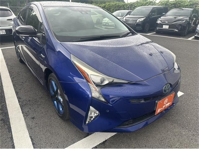 2018 Toyota Prius 1.8 S Safety Plus Two-tone