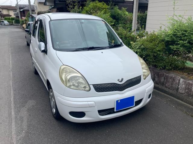 2004 Toyota Funcargo Special X Pair Bench Version HID Selection