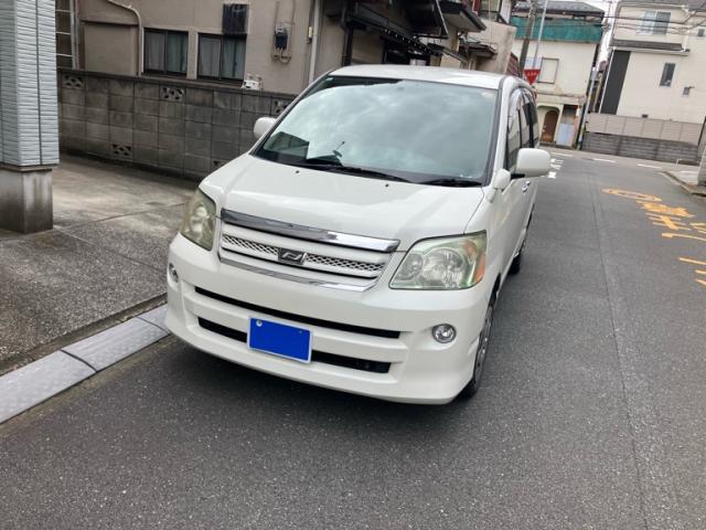 2005 Toyota Noah Special X Limited