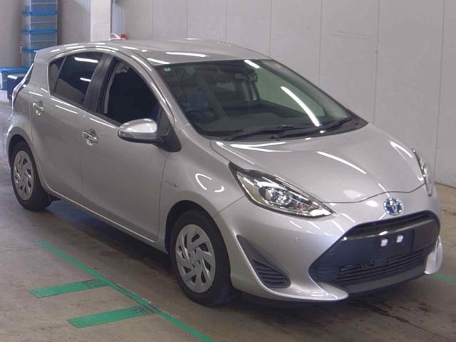 2018 Toyota Aqua S Style Black