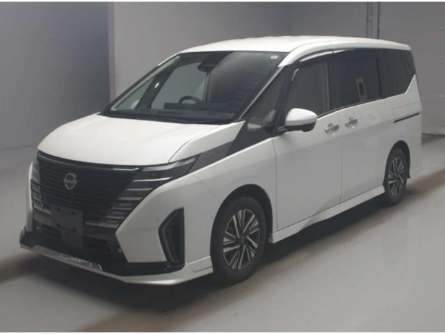 2023 Nissan Serena e-POWER e-POWER Luxion