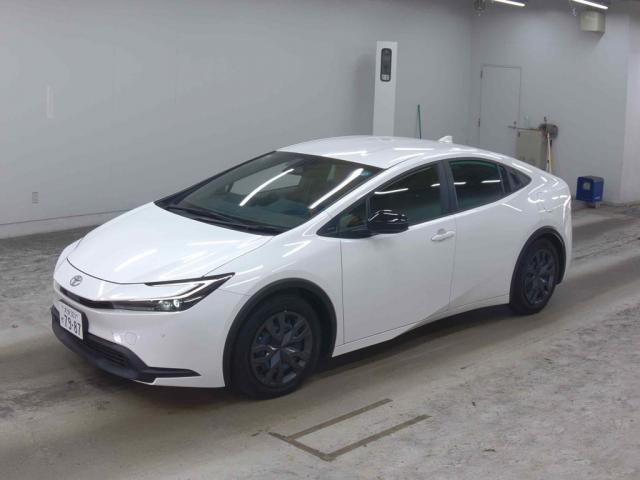 2025 Toyota Prius X