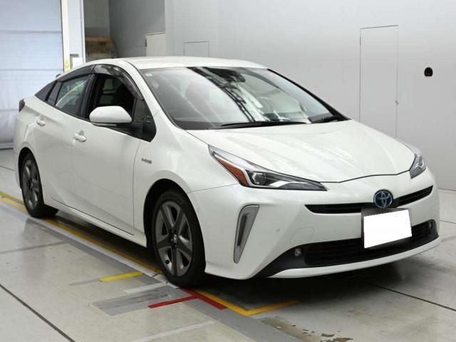 2019 Toyota Prius A Touring Selection