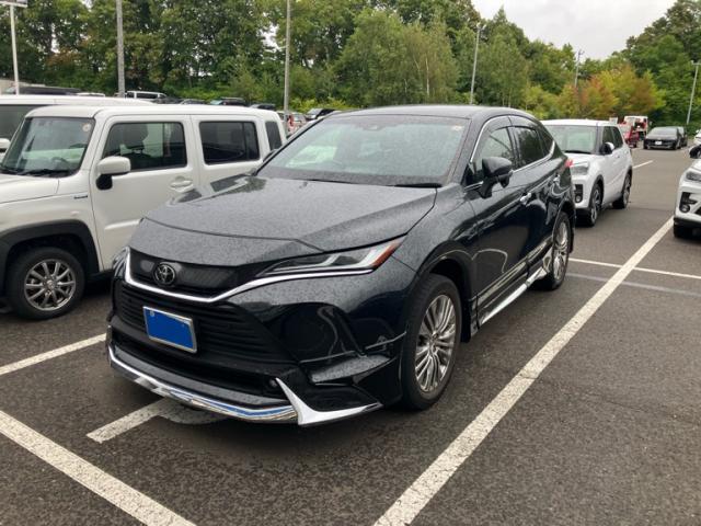2022 Toyota Harrier Z Leather Package
