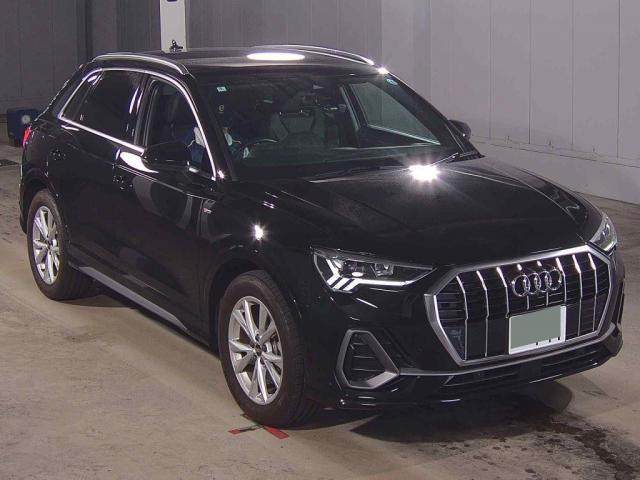 2022 Audi Q3 35 TFSI S line