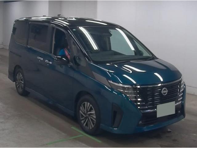 2024 Nissan Serena e-POWER e-POWER Luxion