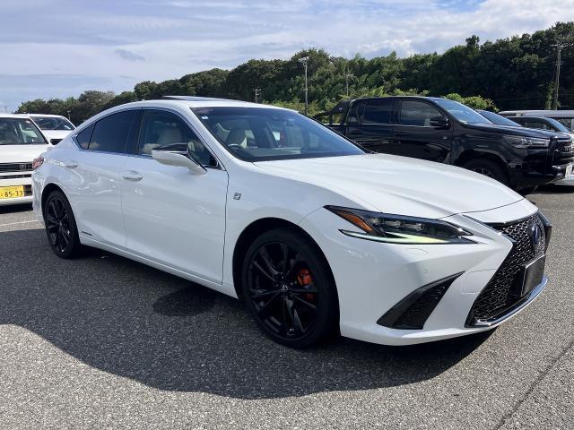 2022 Lexus ES ES300h F Sport ★Moonroof★ Panoramic View M★ RCC★ Genuine Aluminum