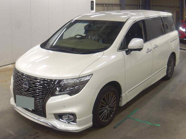 2015 Nissan Elgrand 250 Highway Star Urban Chrome