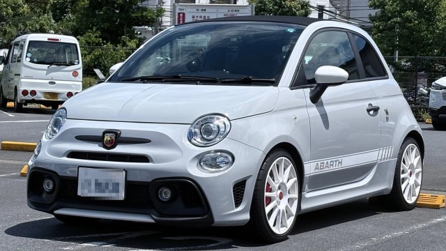 2020 Abarth 595C Esseesse