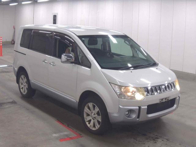 2012 Mitsubishi Delica D5 Chamonix