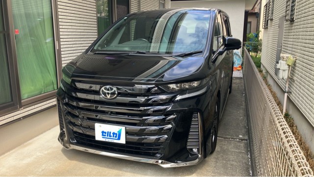 2025 Toyota Vellfire Z Premia