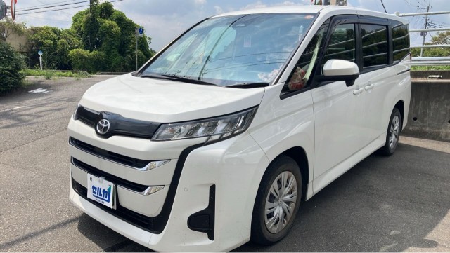 2022 Toyota Noah X