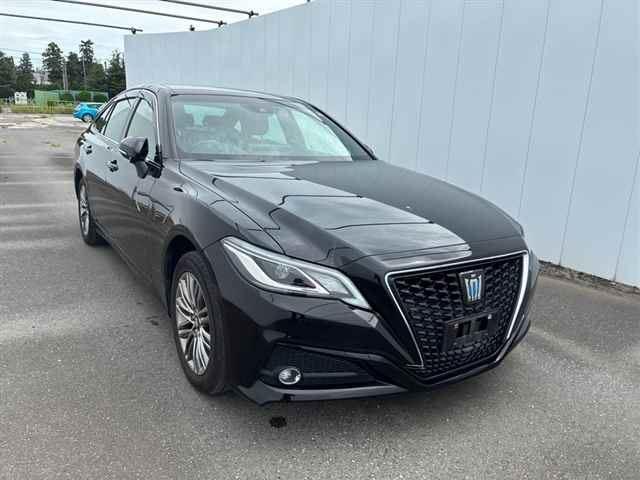 2021 Toyota Crown Hybrid B Four