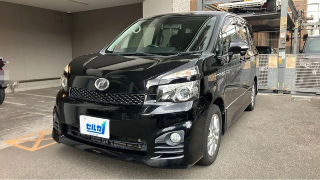 2010 Toyota Voxy ZS