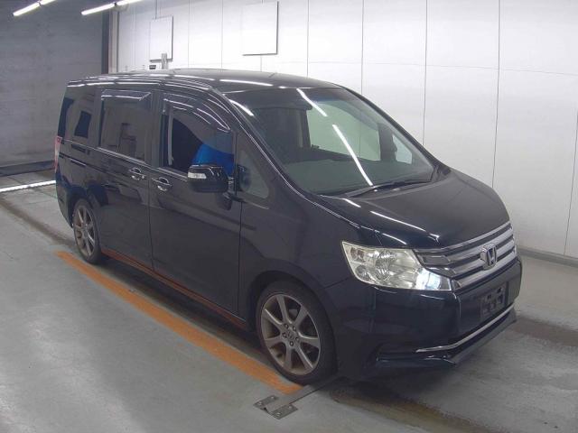 2014 Honda Step Wagon G Comfort Selection