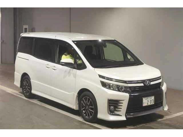 2017 Toyota Voxy ZS