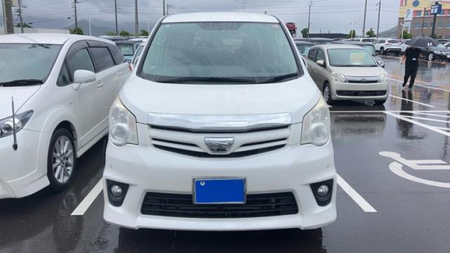 2010 Toyota Noah S