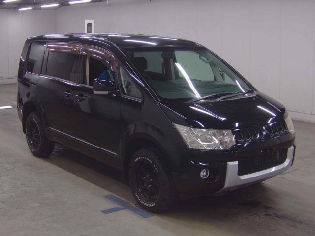 2011 Mitsubishi Delica D5 G Power Package