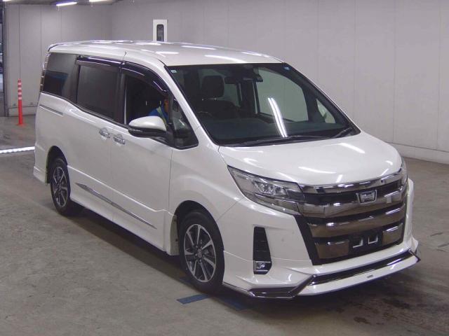 2019 Toyota Noah Special Edition Si Double Bee?
