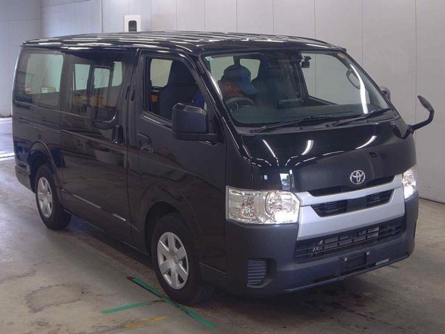 2023 Toyota Hiace Van Long DX