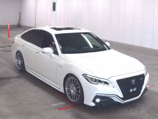 2018 Toyota Crown Hybrid RS Advance