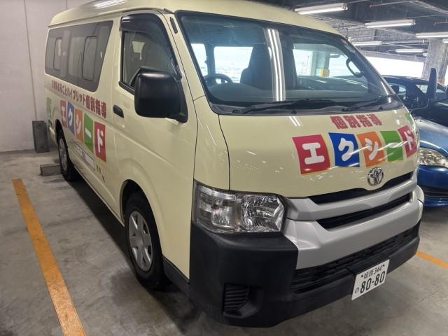 2016 Toyota Hiace Wagon DX