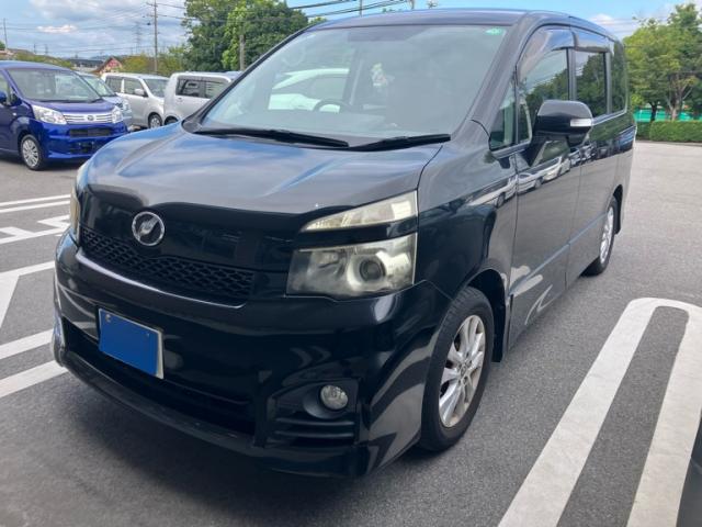 2011 Toyota Voxy ZS