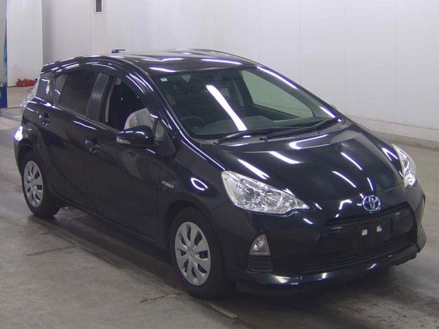 2014 Toyota Aqua S