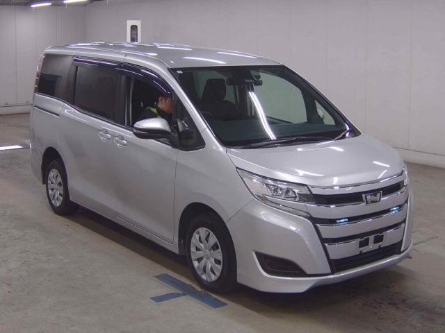 2019 Toyota Noah X