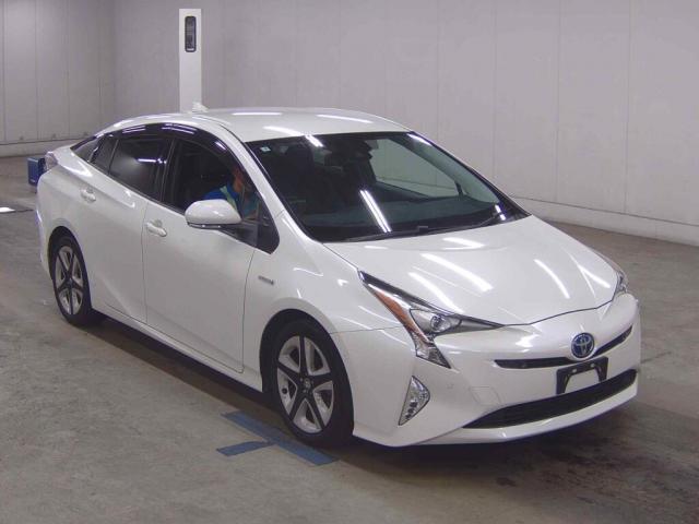 2017 Toyota Prius A Touring Selection