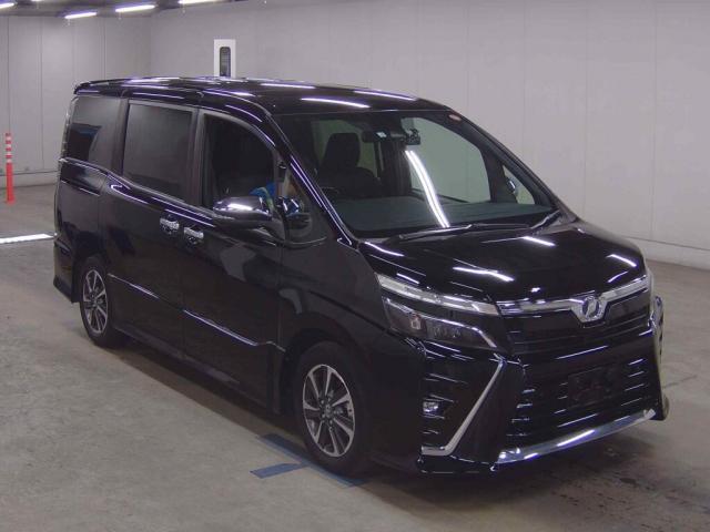 2019 Toyota Voxy ZS Kirameki?