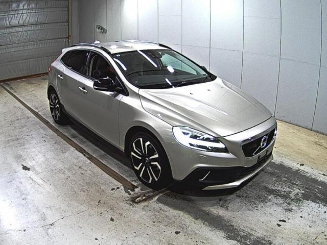 2017 Volvo VOLVOV40CrossCountry Cross Country T5 AWD Momentum
