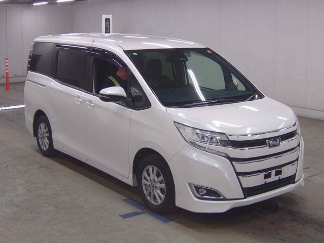 2017 Toyota Noah G