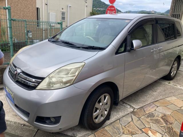 2012 Toyota Isis G