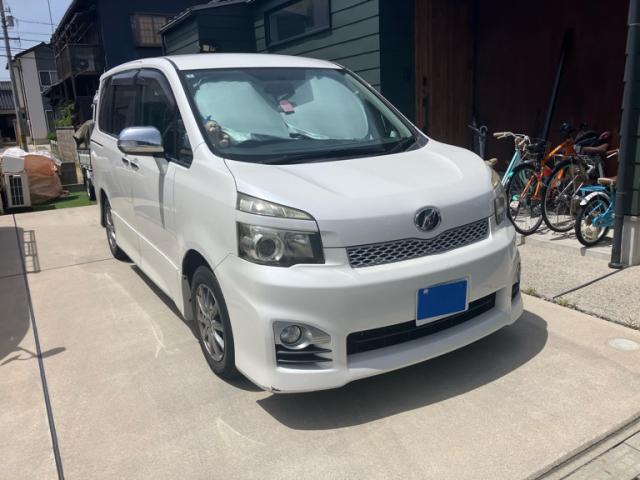 2011 Toyota Voxy ZS Kirameki