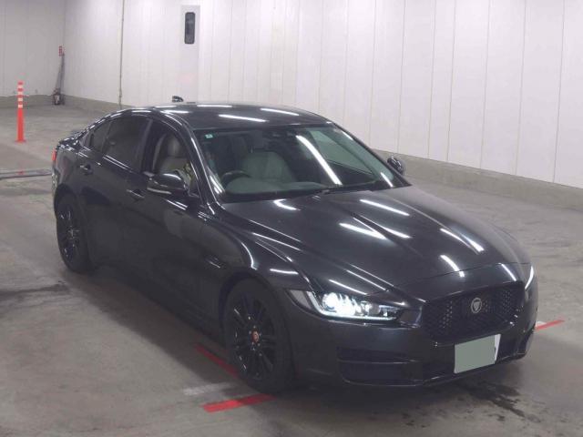 2018 Jaguar XE XE Prestige