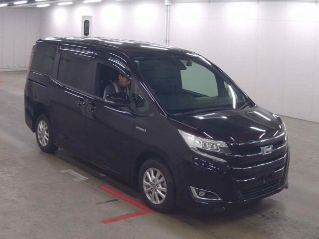 2017 Toyota Noah Hybrid Hybrid G