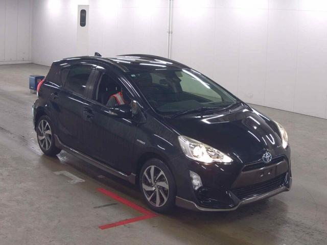 2015 Toyota Aqua X-Urban